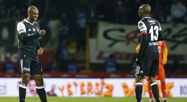 Beşiktaş'ta Atiba şoku! Beşiktaş'ta Atiba şoku!