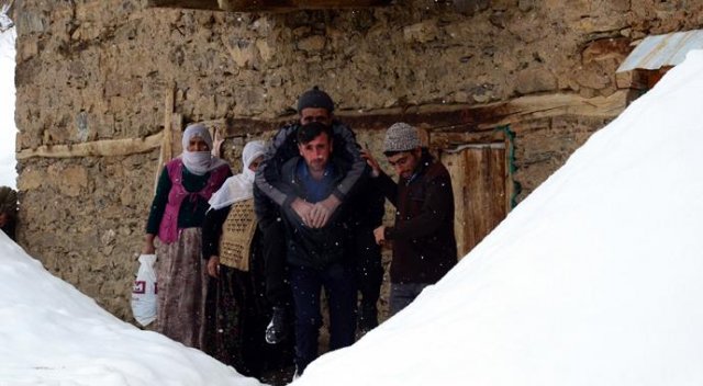 Bitlis'te hasta kurtarma operasyonu Bitlis'te hasta kurtarma operasyonu