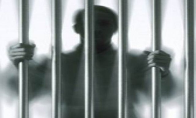Bombalı araçla saldırı yapma hazırlığında olan terörist tutuklandı Bombalı araçla saldırı yapma hazırlığında olan terörist tutuklandı