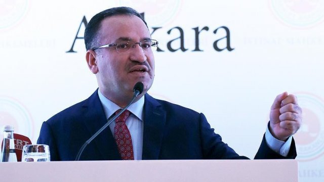 Bozdağ&#039;dan Çipras&#039;a tepki
