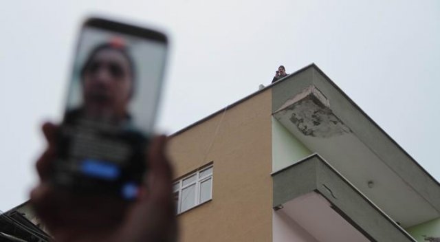 Canlı yayında intihar girişimi Canlı yayında intihar girişimi