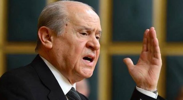 Devlet Bahçeli'yi eleştiren üye ihraç edildi Devlet Bahçeli'yi eleştiren üye ihraç edildi