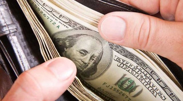 Fitch kararı öncesi dolar ve euroda sert hareketler Fitch kararı öncesi dolar ve euroda sert hareketler