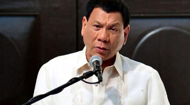Duterte&#039;den ABD&#039;ye uyarı!