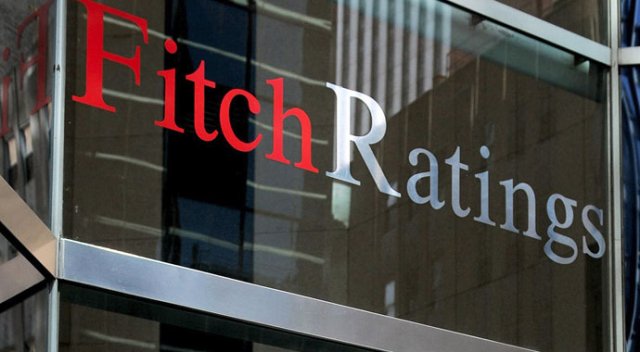 Fitch Türkiye'nin kredi notunu indirdi (Dolar son durum) Fitch Türkiye'nin kredi notunu indirdi (Dolar son durum)