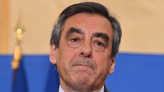 Fransa'da cumhurbaşkanı adayı Fillon'a savcıdan kötü haber Fransa'da cumhurbaşkanı adayı Fillon'a savcıdan kötü haber