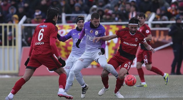 Galatasaray kupada 24 Erzincanspor&#039;u konuk edecek