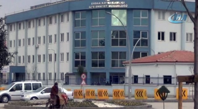 Gözaltındaki 2 kişi emniyetten kaçtı