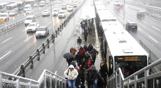 İstanbul'da kar yağışı başladı