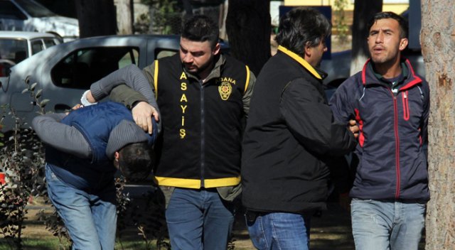 Kasaptan 800 kilo sucuk, 350 kilo et çaldılar