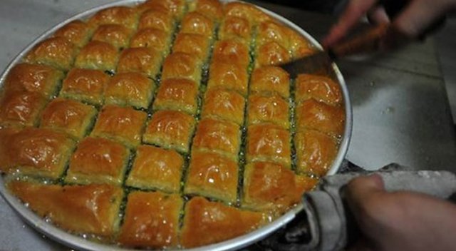 Kavurmacı ve Güllü'nün şirketleri TMSF'ye geçti Kavurmacı ve Güllü'nün şirketleri TMSF'ye geçti
