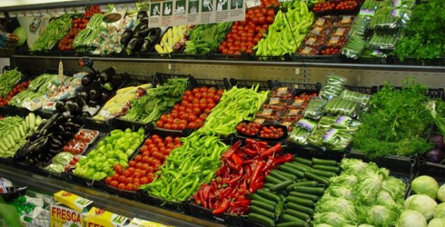Meyve sebze fiyatları cep yakıyor