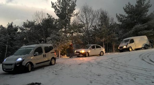 Osmaniye&#039;de karda mahsur kalanlar kurtarıldı