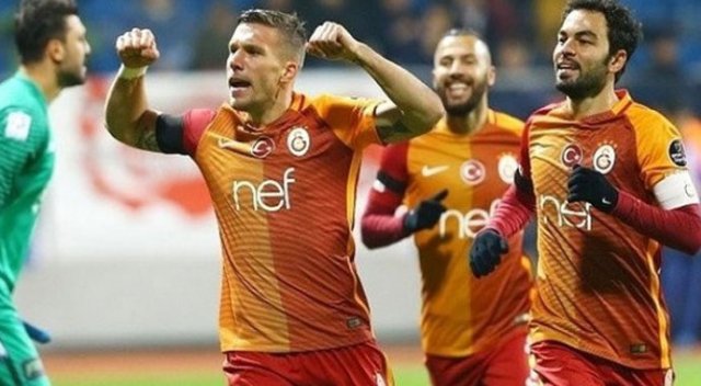 Podolski'ye yeni teklif 3.5 milyon Euro Podolski'ye yeni teklif 3.5 milyon Euro