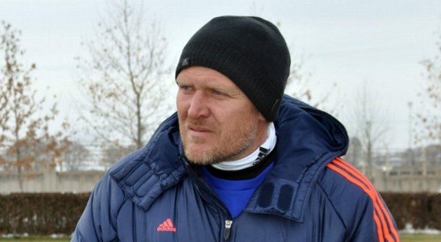 Prosinecki’ye Azerbaycan’dan izin yok Prosinecki’ye Azerbaycan’dan izin yok