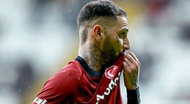Quaresma, Beşiktaş ile 3 yıllık anlaşma sağladı Quaresma, Beşiktaş ile 3 yıllık anlaşma sağladı