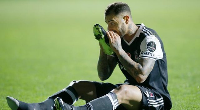 Quaresma'dan Aziz Yıldırım'a cevap! Quaresma'dan Aziz Yıldırım'a cevap!