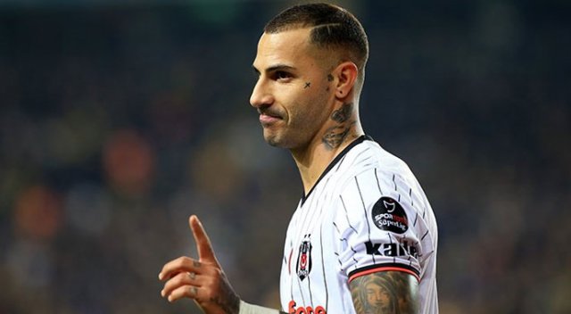 Quaresma'nın sözleşmesi uzatılıyor Quaresma'nın sözleşmesi uzatılıyor