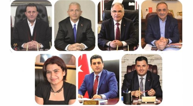 Rıdvan Dilmen'in evet kampanyasına AK Parti'li başkanlar da katıldı Rıdvan Dilmen'in evet kampanyasına AK Parti'li başkanlar da katıldı