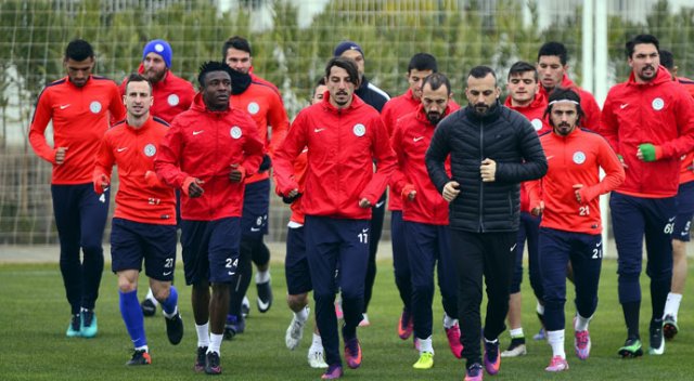 Rizespor, ikinci yarı hazırlıklarına başladı