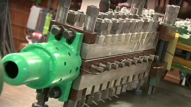 Ruslar ilk elektromanyetik silahı test etti Ruslar ilk elektromanyetik silahı test etti