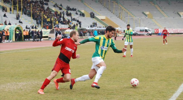 Şanlıurfaspor kendi evinde Gaziantepspor'u tek golle geçti Şanlıurfaspor kendi evinde Gaziantepspor'u tek golle geçti