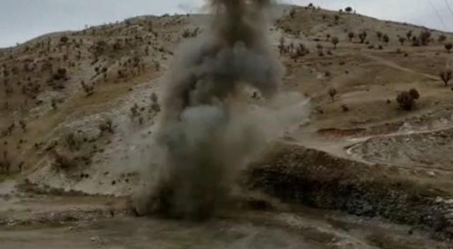 Şırnak'ta yola tuzaklanan patlayıcı imha edildi Şırnak'ta yola tuzaklanan patlayıcı imha edildi