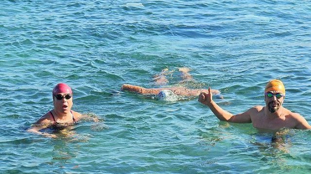 Soğuk havada 3 kilometre yüzdüler Soğuk havada 3 kilometre yüzdüler