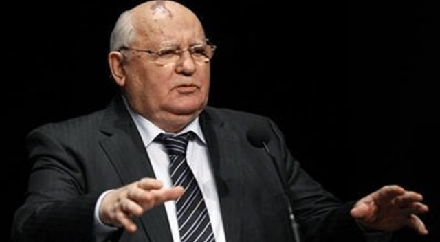 Soğuk Savaş'ı bitiren lider uyardı: Dünya savaşa gidiyor Soğuk Savaş'ı bitiren lider uyardı: Dünya savaşa gidiyor