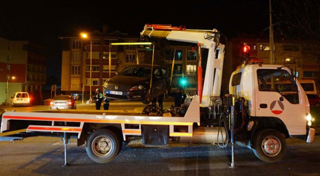 Tekirdağ'da trafik kazası: 3 yaralı Tekirdağ'da trafik kazası: 3 yaralı