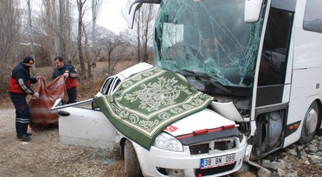 Tokat'taki kazada ölenlerin kimlikleri belli oldu Tokat'taki kazada ölenlerin kimlikleri belli oldu