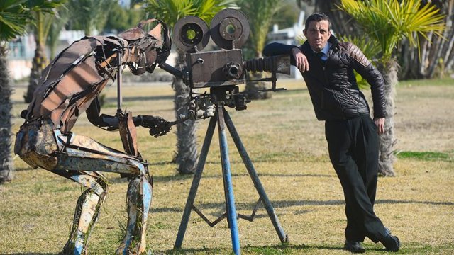 Uğur Acar 'yüz'ünü beyaz perdeye çevirdi Uğur Acar 'yüz'ünü beyaz perdeye çevirdi