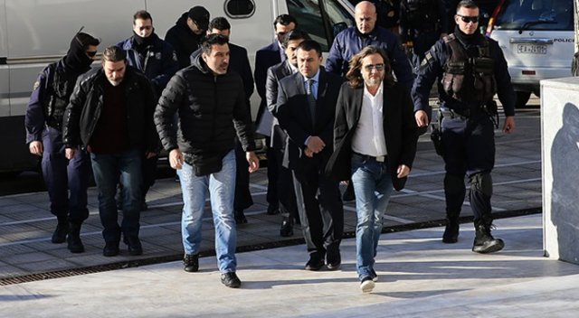 Yunanistan darbeci askerlerin iadesini reddetti Yunanistan darbeci askerlerin iadesini reddetti