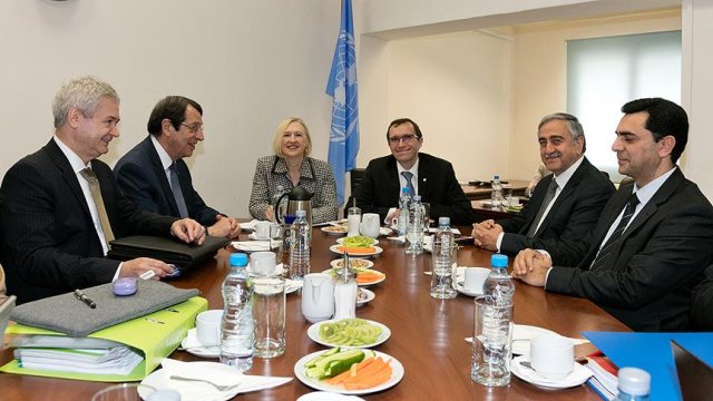 'Rum tarafı da artık daha gerçekçi daha makul bir tutum izlemeli' 'Rum tarafı da artık daha gerçekçi daha makul bir tutum izlemeli'
