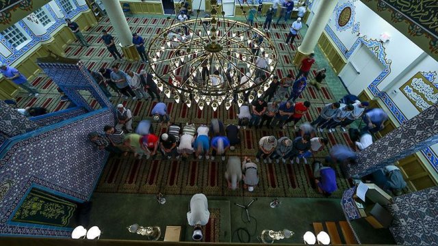 ABD&#039;de yanan camiye bölge halkından büyük destek