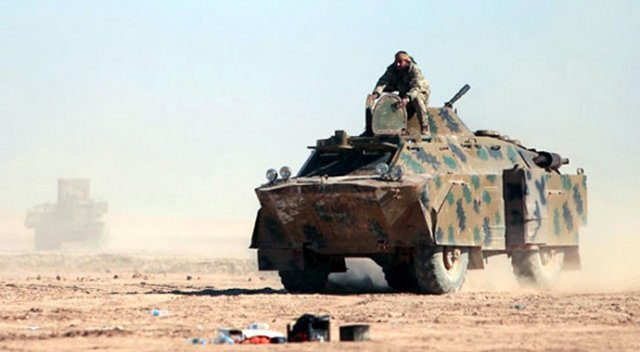 ABD'nin desteklediği terörist YPG, Rakka'da saldırıya geçti ABD'nin desteklediği terörist YPG, Rakka'da saldırıya geçti