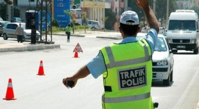 Adana’da 2 bin 317 araç trafikten men edildi Adana’da 2 bin 317 araç trafikten men edildi