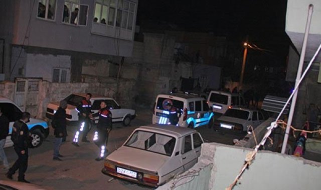 Adıyaman'da kavga! Çok sayıda gözaltı var Adıyaman'da kavga! Çok sayıda gözaltı var