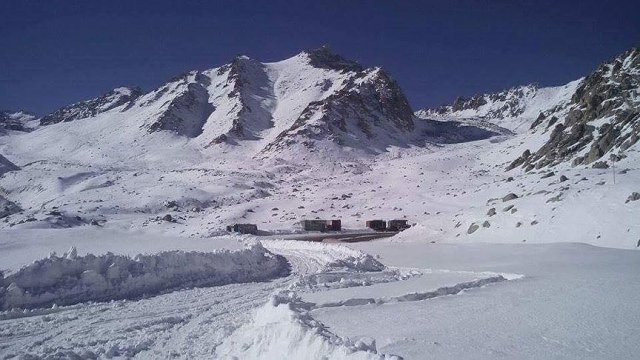 Afganistan ve Pakistan'da soğuk hava ve çığ nedeniyle 51 kişi öldü Afganistan ve Pakistan'da soğuk hava ve çığ nedeniyle 51 kişi öldü