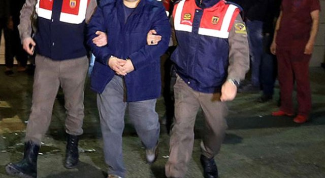 Ailece Yunanistan'a kaçmaya çalışırken yakalandılar Ailece Yunanistan'a kaçmaya çalışırken yakalandılar