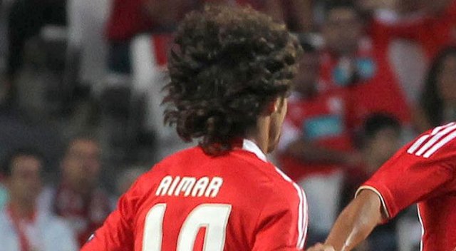 Aimar futbola dönüyor Aimar futbola dönüyor