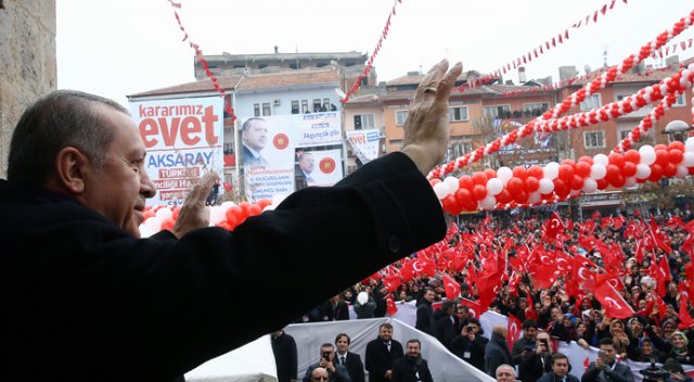 AK Parti&#039;nin referandum şarkısı: Tabii ki evet