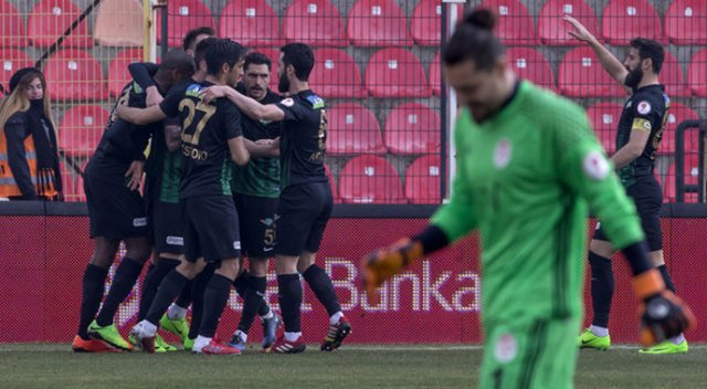 Akhisar Belediyespor'dan 'çeyrek' altın Akhisar Belediyespor'dan 'çeyrek' altın