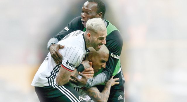 Âlemin Kralı Beşiktaş Âlemin Kralı Beşiktaş