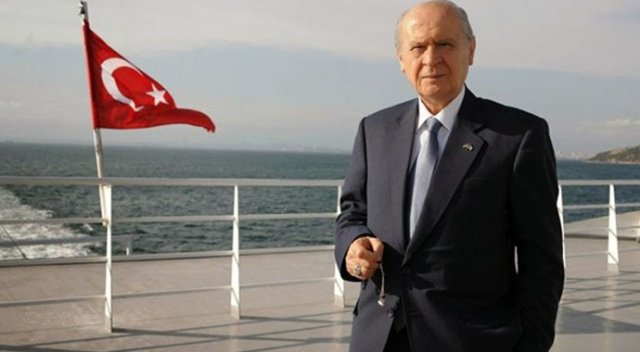 Bahçeli'nin en beğendiği oyuncu Tuba Büyüküstün Bahçeli'nin en beğendiği oyuncu Tuba Büyüküstün