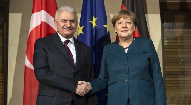 Binali Yıldırım, Merkel ile görüştü Binali Yıldırım, Merkel ile görüştü