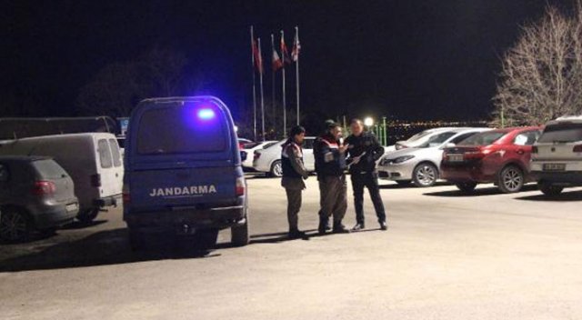 Bolu'da lüks otelde silahlı kavga: 1 yaralı Bolu'da lüks otelde silahlı kavga: 1 yaralı