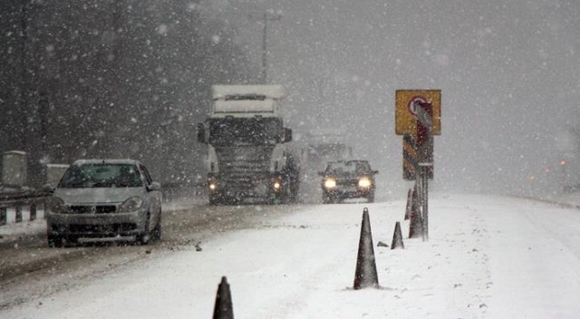 Bolu'da yoğun kar yağışı başladı Bolu'da yoğun kar yağışı başladı