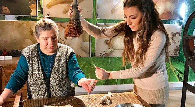 Burcu Kara çocukluğuna döndü