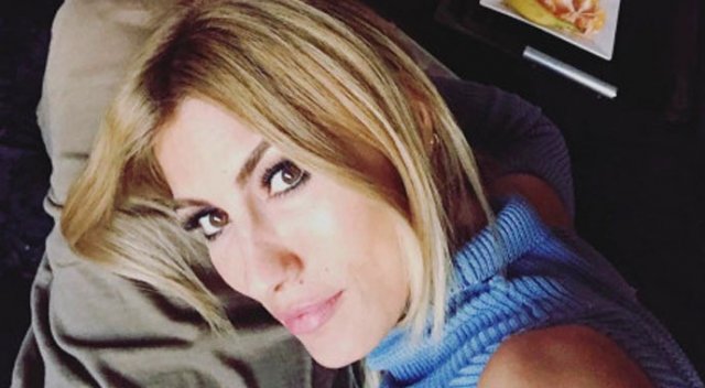 Çağla Şikel'in 'çocuk' paylaşımı çok konuşuldu Çağla Şikel'in 'çocuk' paylaşımı çok konuşuldu
